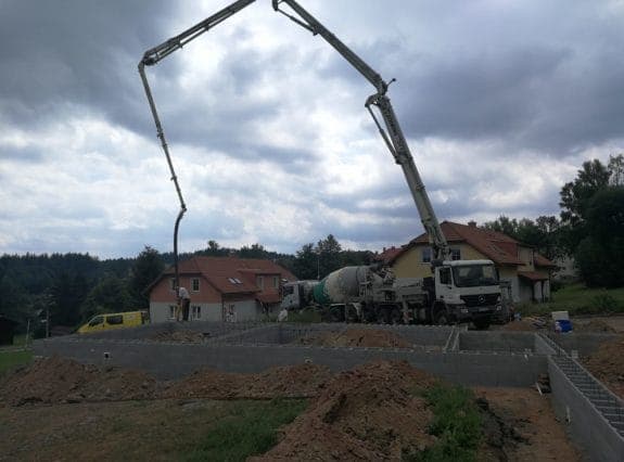 Betonáž základů